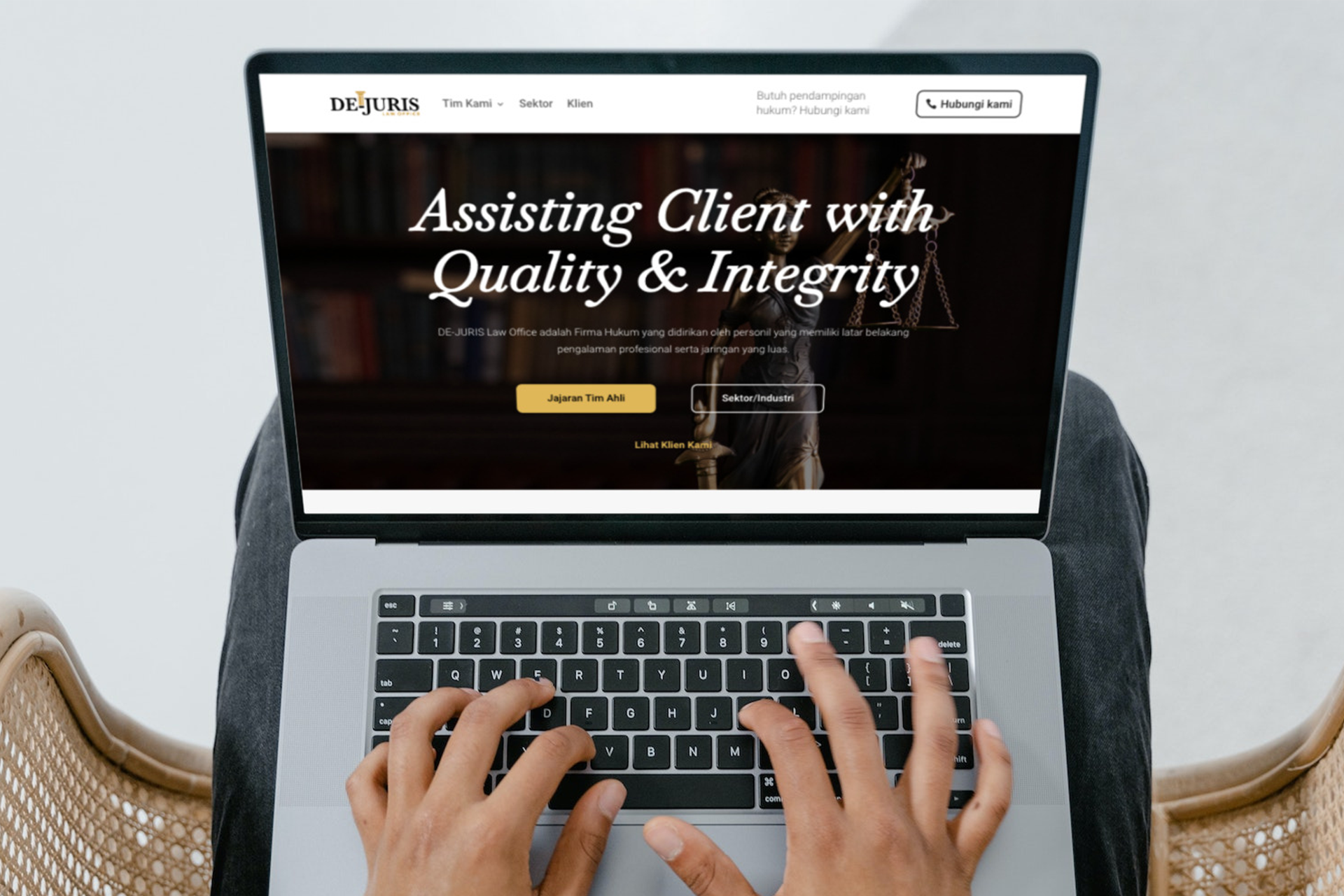 DE-JURIS Law Firm